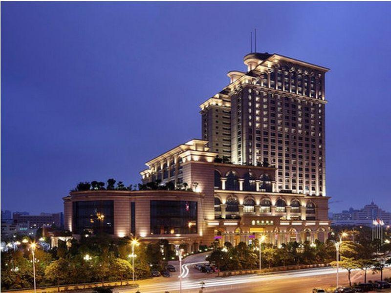 Sovereign Hotel Zhanjiang Exterior photo