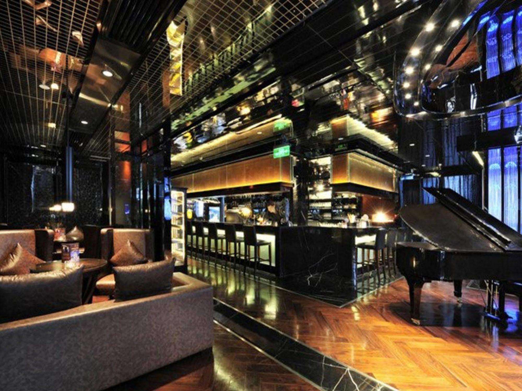 Sovereign Hotel Zhanjiang Exterior photo