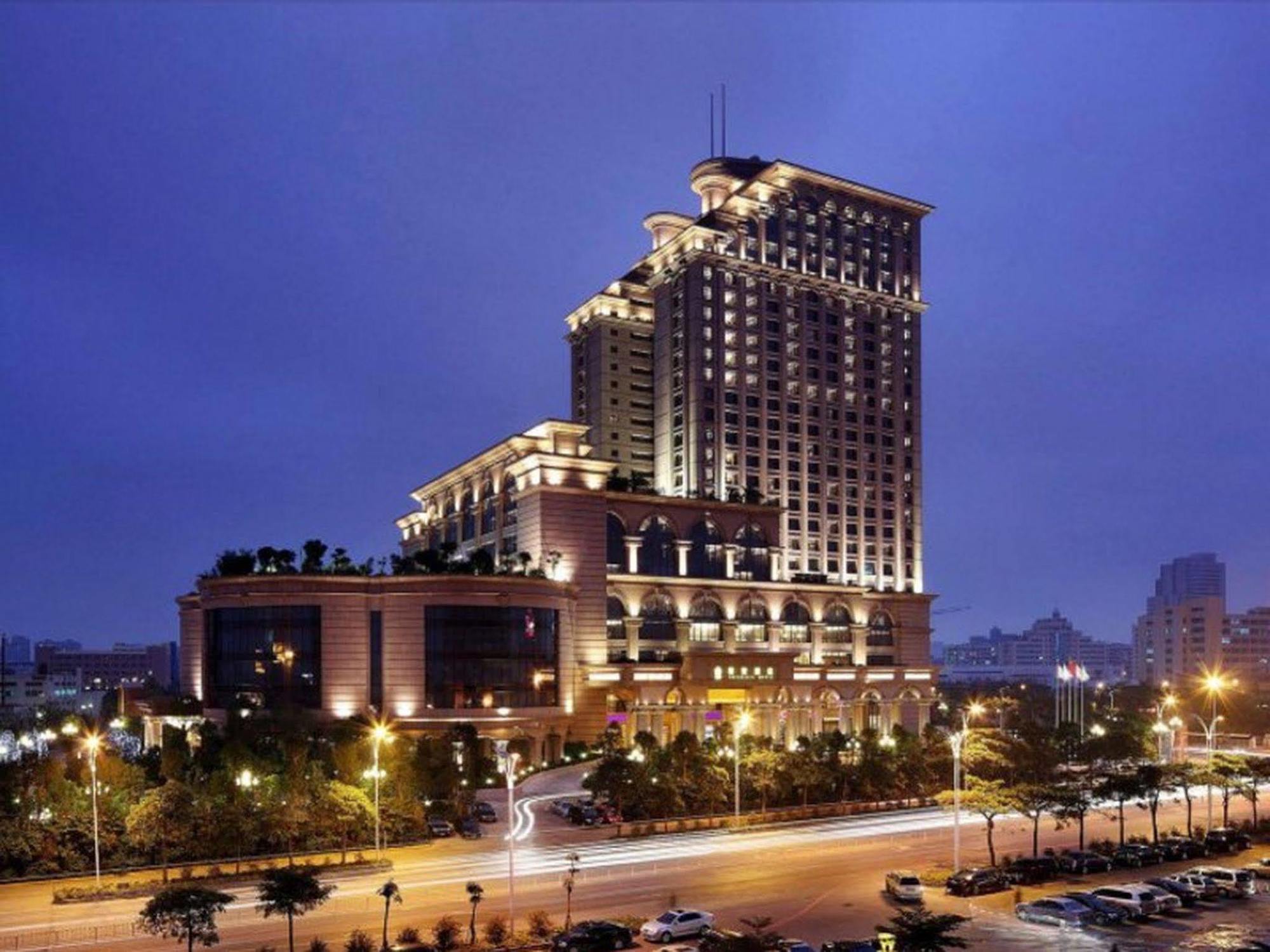 Sovereign Hotel Zhanjiang Exterior photo